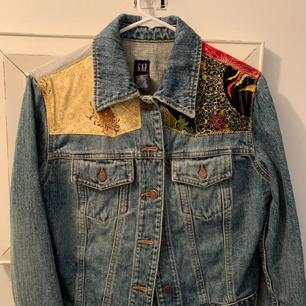 Gap Vintage Patchwork Jean Jacket Size Small - image 2